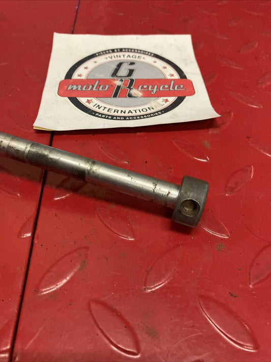 Kawasaki KX125 1980 Front wheel axle bolt shaft spacer collar 1981