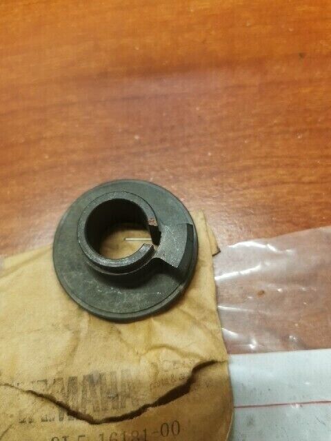NOS Yamaha LC50 MA50M PW50 QT50 SPACER 3L5-16181-00-00 SUB 3L5-16181-01-00 Y166