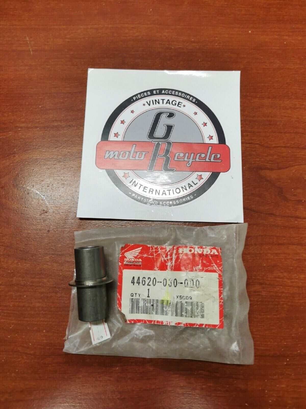 NEW Honda XL100 CL100 CA200 XR75 CB100 CL90 FRONT WHEEL COLLAR 44620-030-000 H36