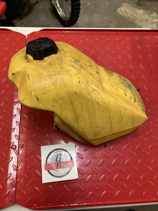 Suzuki RM125 1985 fuel tank gas petrol reservoir 1984 1986 2