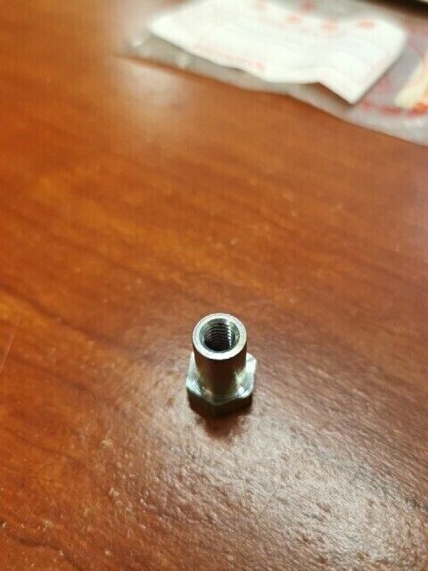 NOS Honda GL1100 GL500I GL650I GL700I SPECIAL NUT (6MM) 90201-463-770 H68