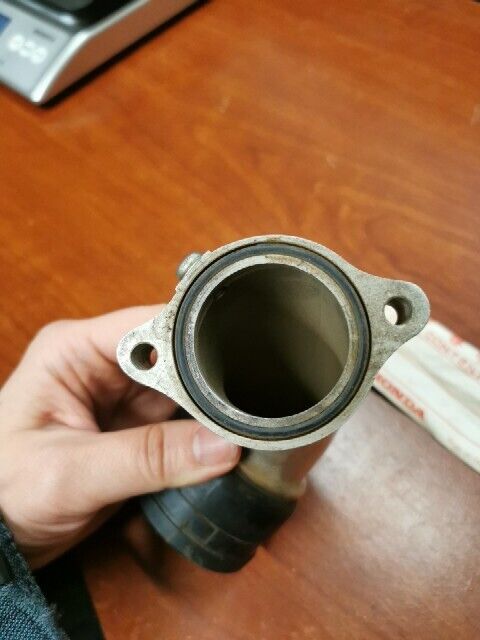 Honda GL1000 K0 - K2 LTD INTAKE MANIFOLD B *RUBBER HARD* 17120-371-000 H84