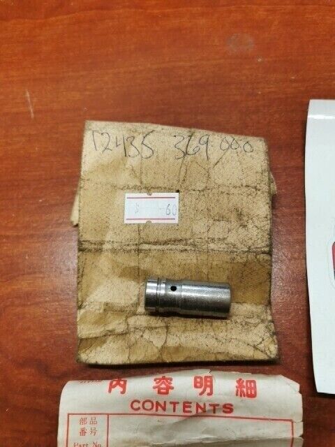 NOS Honda CB250 CB360 CJ250T CJ360T TACHOMETER GEAR COLLAR 12435-369-000 H90