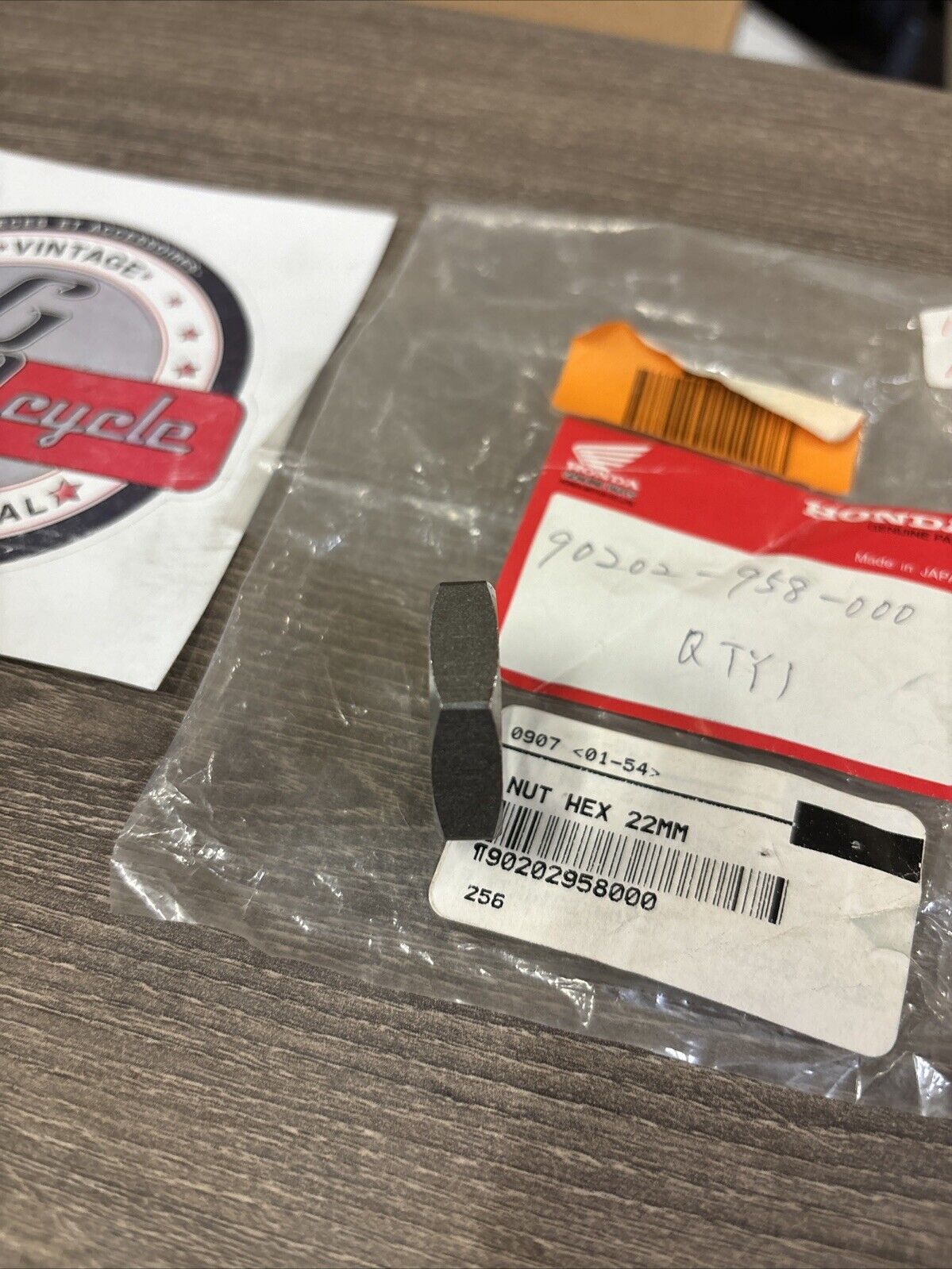 NOS Honda 1980 ATC200 NUT , HEX. 22MM 90202-958-000 H130