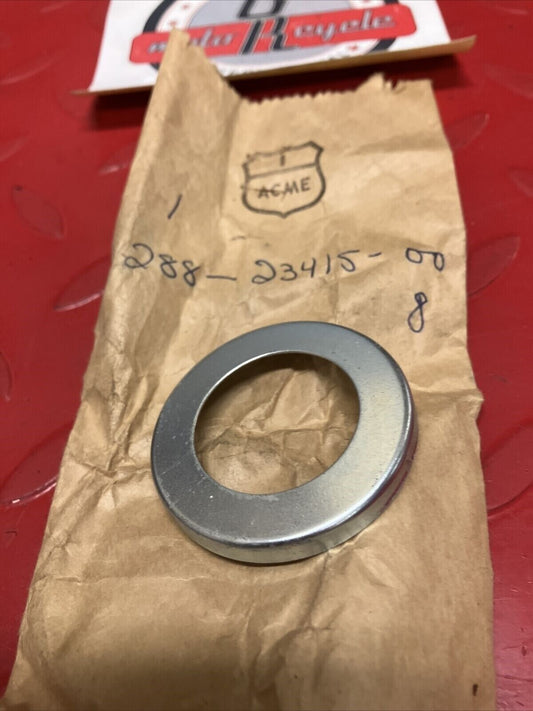 NOS YAMAHA COVER BALL RACE 288-23415-00-00 Y62