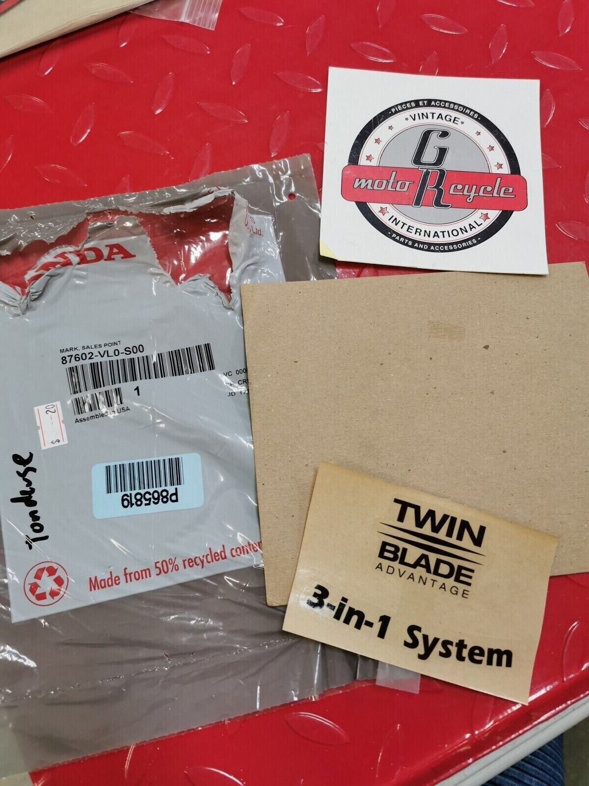NOS Honda Mark, Sales Point 87602-VL0-S00 H10