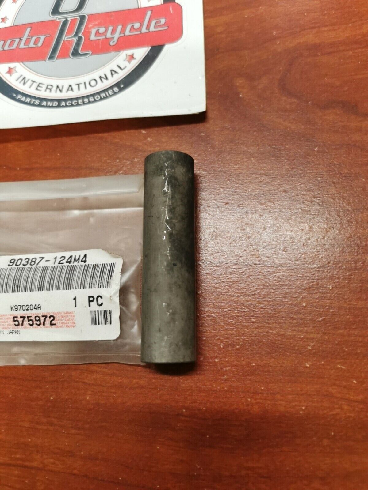 NOS Yamaha YFM225 YFU1 YFM250 YFM350 COLLAR 90387-124M4-00 Y97