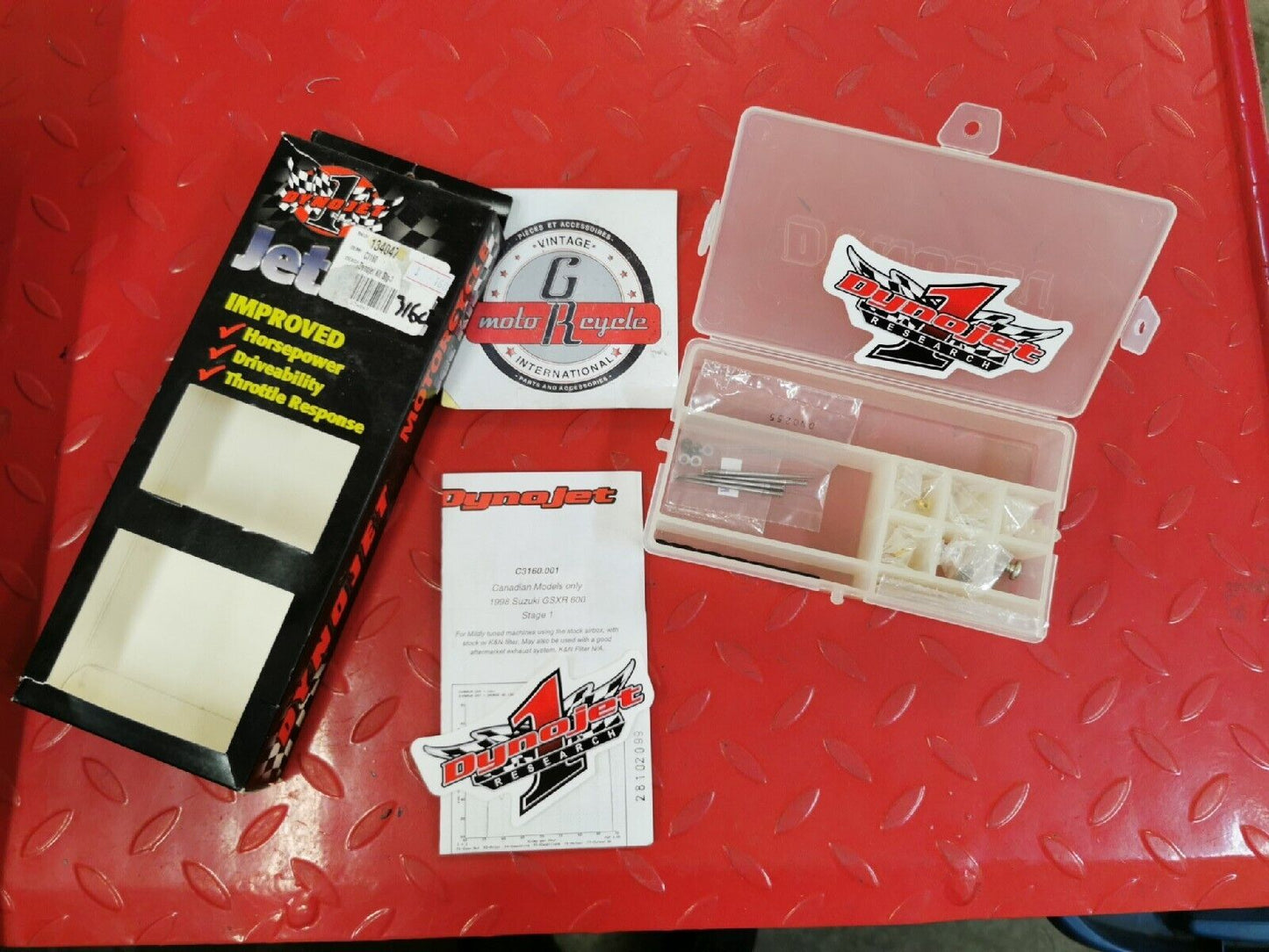 NOS DYNOJET  SUZUKI  GSXR600 1998 Jet Kit Stage 1     3160   J12