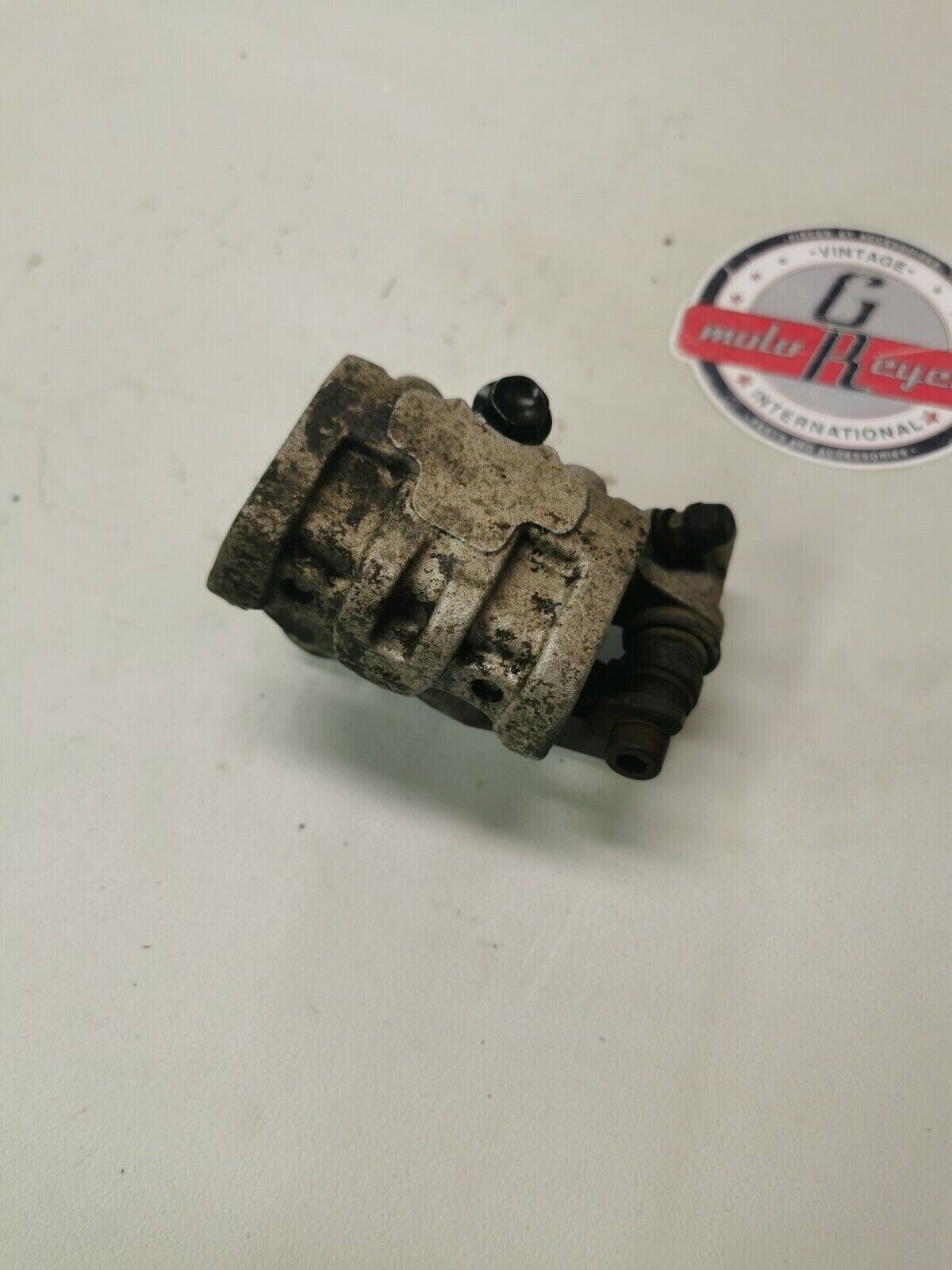 Suzuki RM125 1991 Front brake caliper