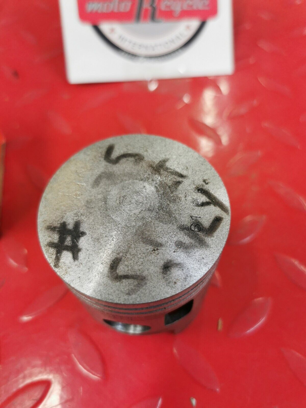 NOS YAMAHA YR1 YR2 YR2C   PISTON .25   168-11635-00  Y50