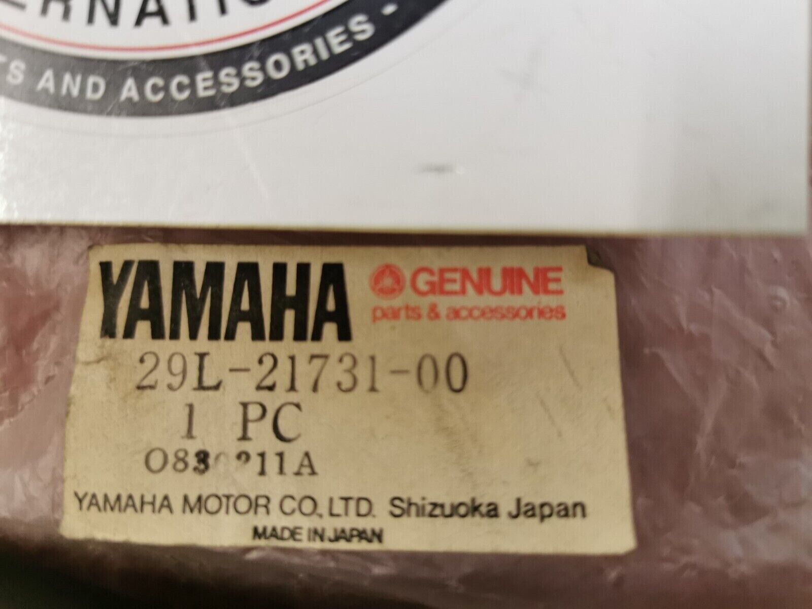 NOS Yamaha RD350LC  COVER SIDE 329 L-21731-00  Y12