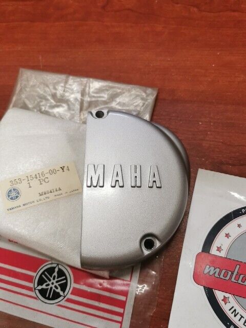 NOS Yamaha 1979 RD50M OIL PUMP COVER 353-15416-00-Y4 SUB 353-15416-00-00 Y153