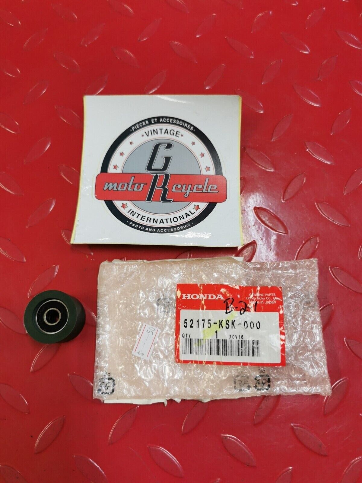 NOS HONDA CRF250 TRX450 2004 - 2017 CHAIN ROLLER 52175-KSK-000 H15