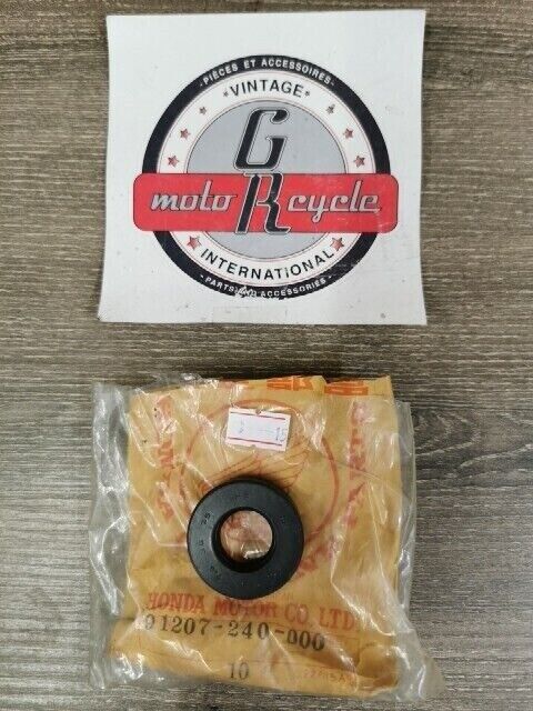 NOS HONDA CB125 CB125SS CL125 SS125A 1967 OIL SEAL 91207-240-000 H92