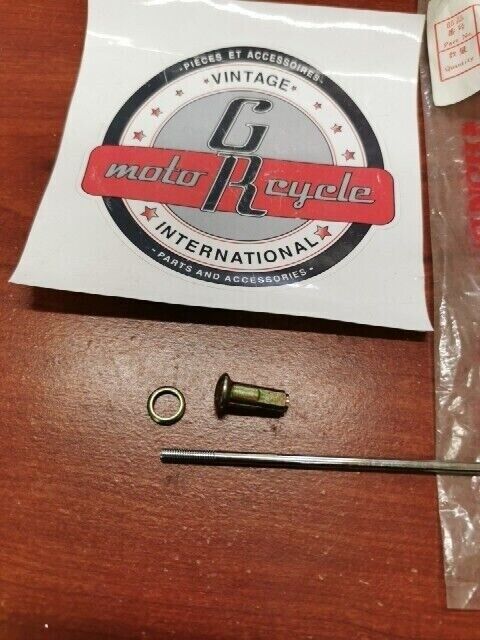 NOS Honda CB750A GL1000 REAR WHEEL SPOKE BS SOLD EACH 42606-393-700 H73