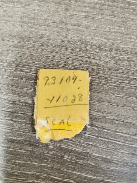 NOS YAMAHA AT3 MX80J YSR50T GT1 CT2 RX50L GTMXC OIL SEAL 93104-11028-00 Y145