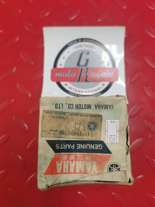 NOS Yamaha TX750 PISTON 2 O/S 0.50 341-11636-01-00 sub 341-11636-22-00 Y17