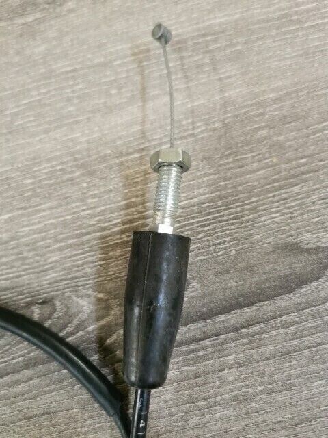 NOS SUZUKI RM125 1983 CABLE ASSEMBLY THROTTLE 58300-14111 S35