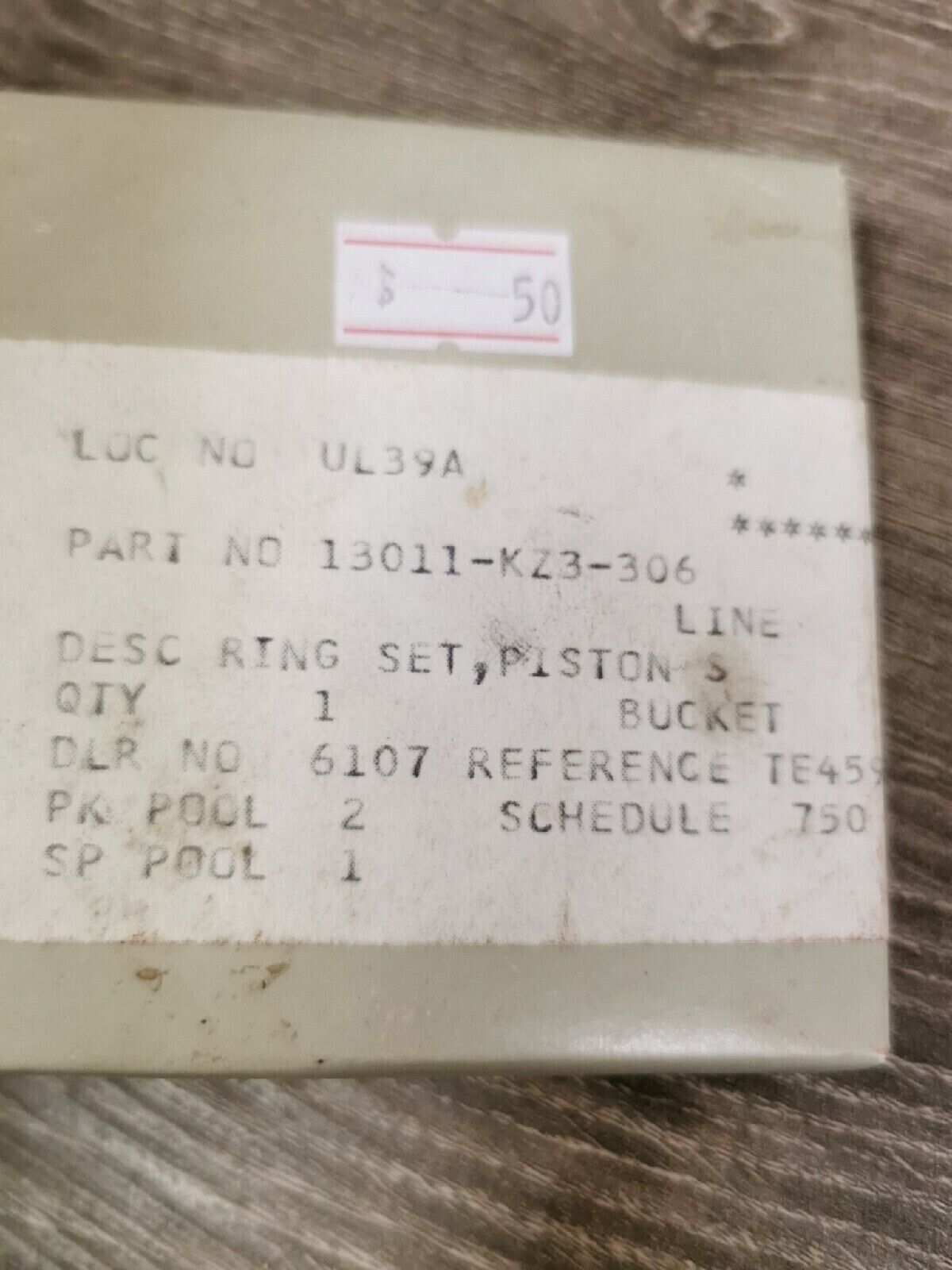 NEW NOS HONDA CR250R 1992 - 2002  PISTON RING SET 13011-KZ3-306 H41