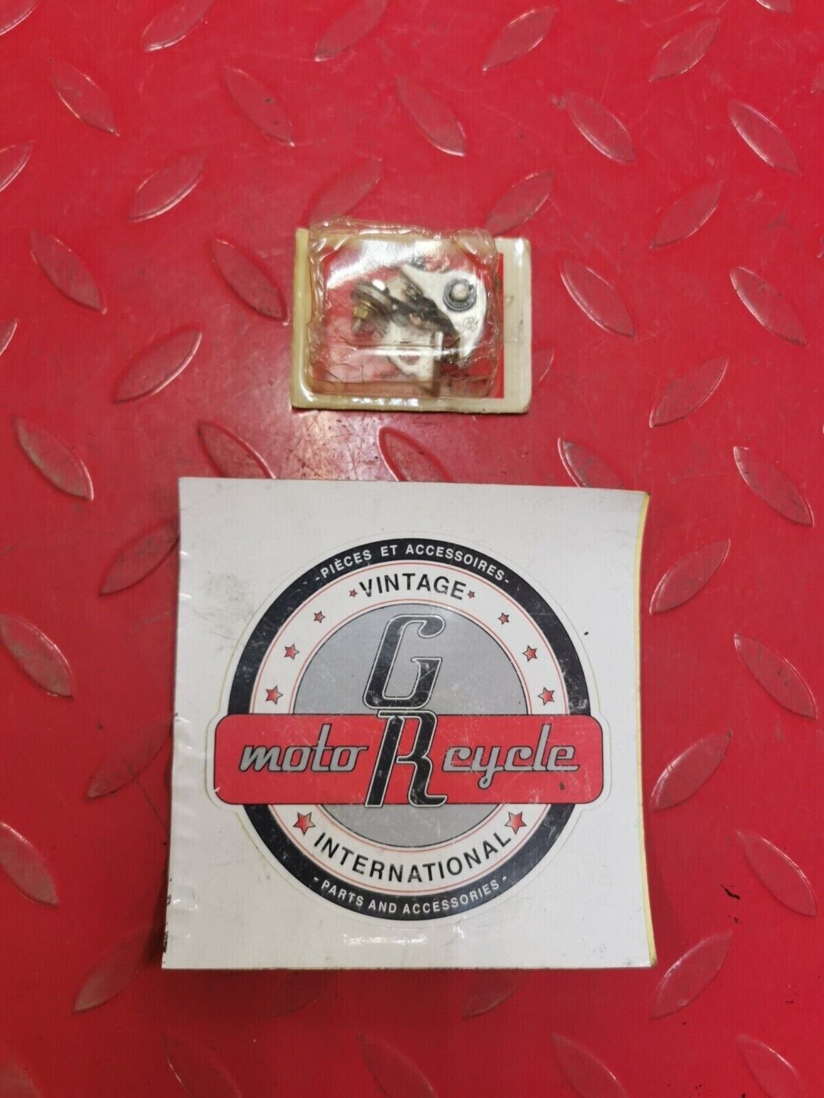 NOS Honda CB350F CB400F Right Ignition Points Contact Breaker 30203-333-004 H25