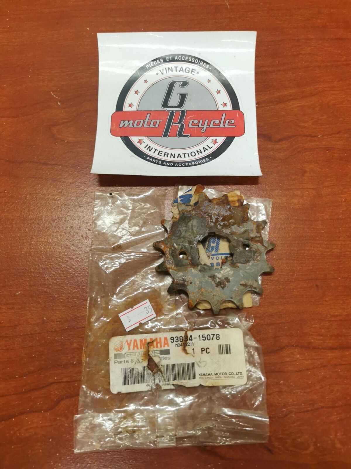 NOS Yamaha XT250 YZ250 TT250 IT250 IT490 DRIVE SPROCKET 15T 93834-15078-00 Y89