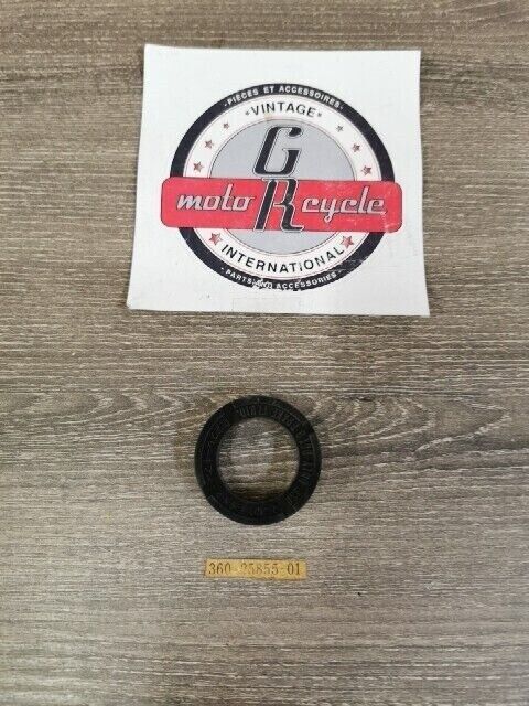 NOS YAMAHA TZ350D TZ250C RD400E RD400C BUSH DIAPHRAGM 360-25855-01-00 Y114