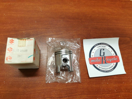 NOS SUZUKI 1978 - 1982 DS80 PISTON 12110-46400 SUB. 12110-46411 S31