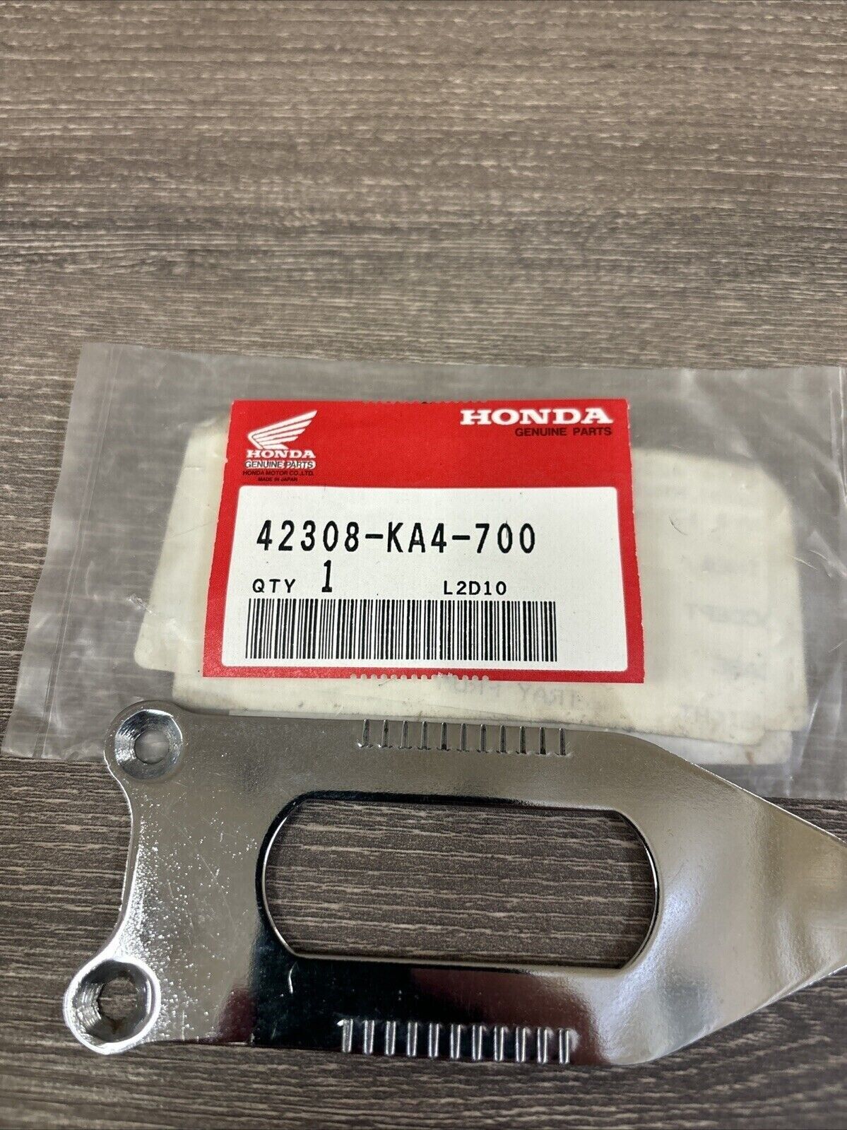 NOS Honda 82 CR125R CR250R CR480R REAR SWINGARM OUTER WASHER 42308-KA4-700 H124