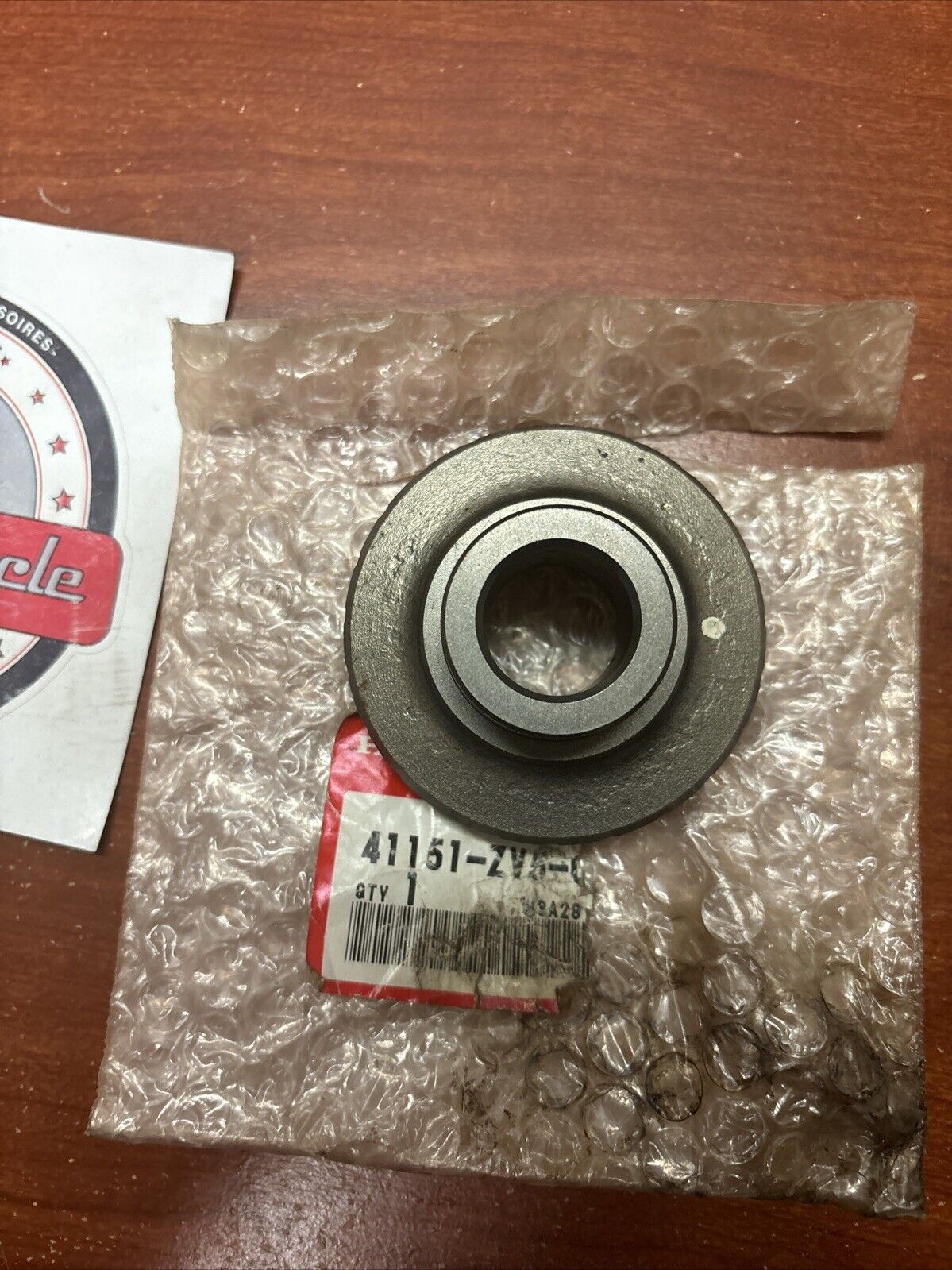 NOS Honda BF35 BF40 BF45 BF50 REAR BEVEL GEAR 41151-ZV5-000 SUB H179