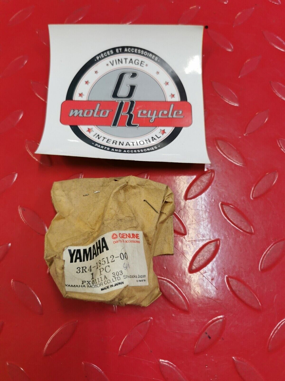 NOS Yamaha YTZ250 IT250 YZ250  FORK SHIFT 2 3R4-18512-01-00 Y22