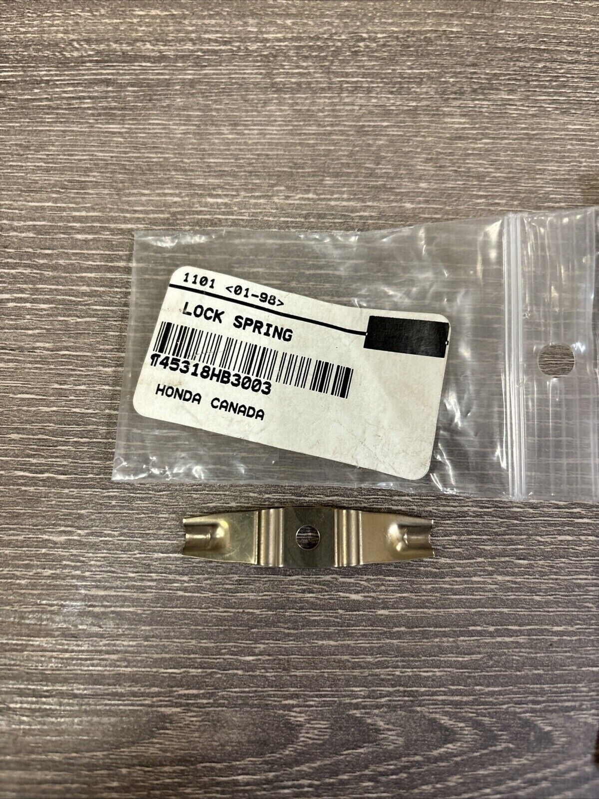 NOS Honda TRX200 TRX250 TRX300 LOCK SPRING 45318-HB3-003 H122