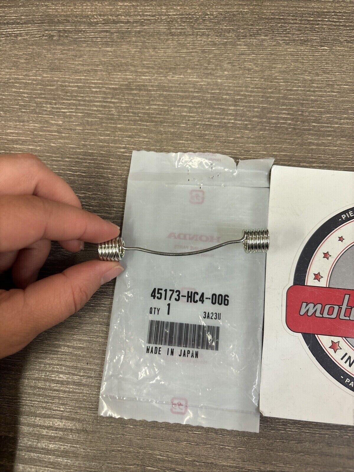 NOS Honda TRX200 TRX250 TRX300 BRAKE SPRING 45173-HC4-006 H117