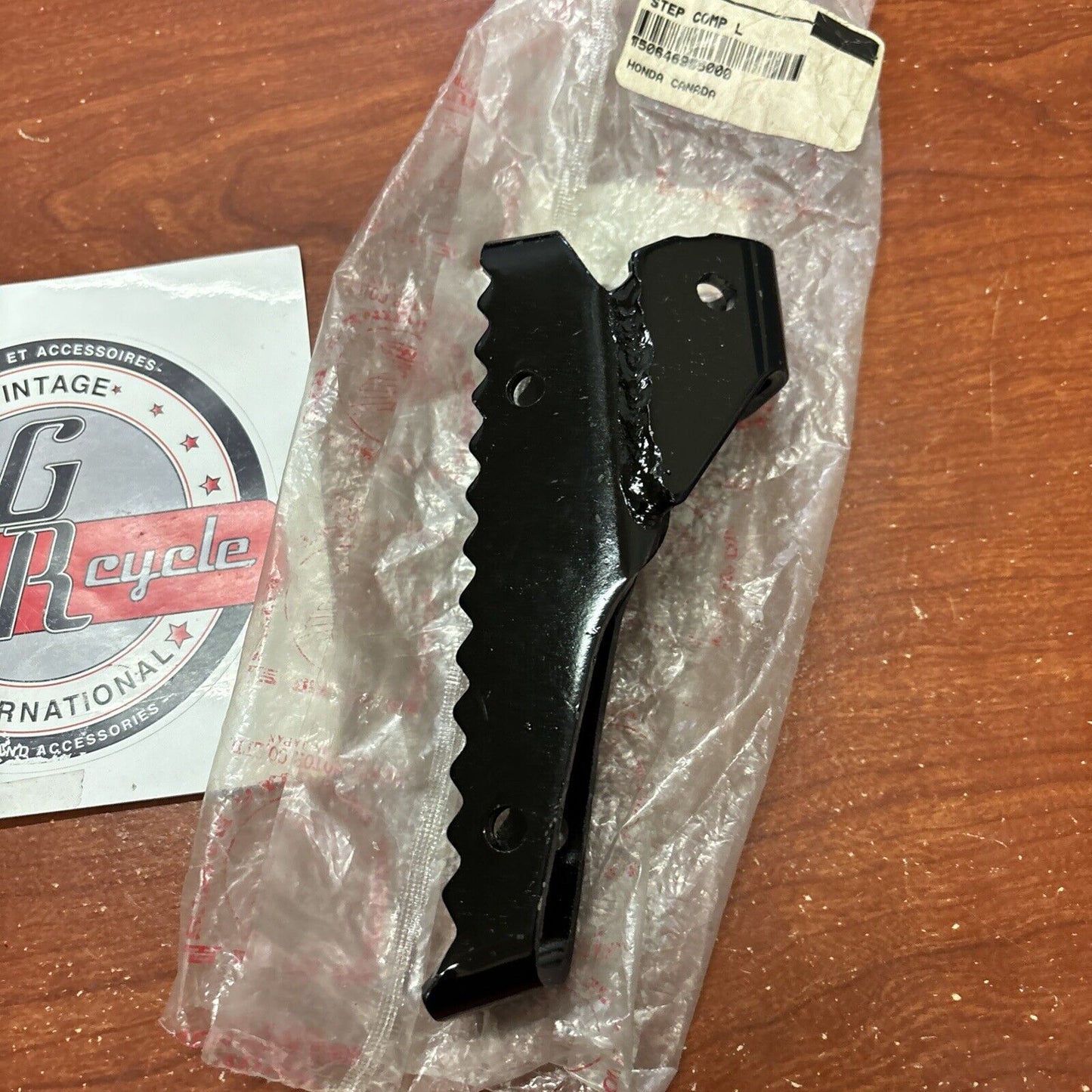 NOS Honda 1983 ATC200X LEFT STEP 50646-965-000 H149