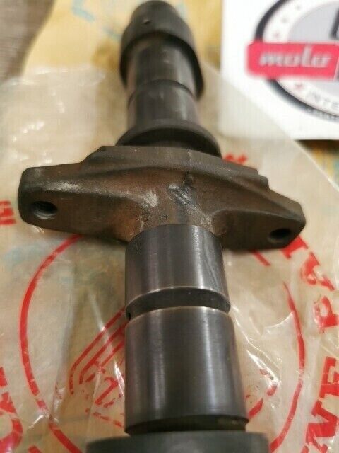 NOS HONDA VF750C VF750S 1982 INTAKE FRONT CAMSHAFT 14111-MB0-325  H88