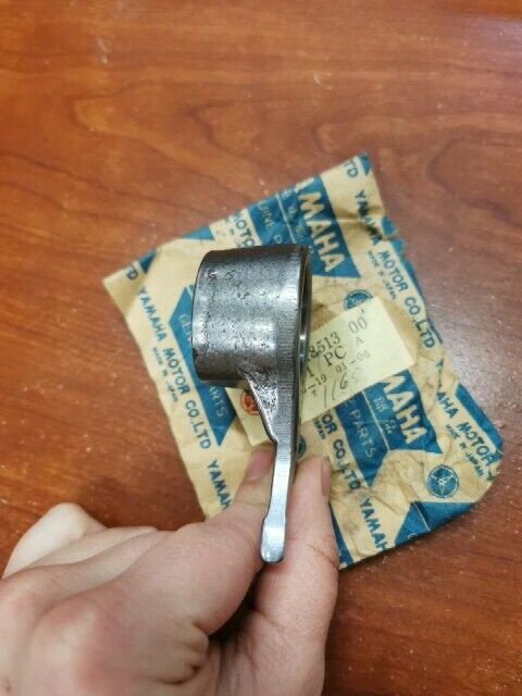 NOS Yamaha CS3 CS5 RD200 YCS1 SHIFT FORK 174-18513-00-00 SUB 174-18513-01-0 Y116