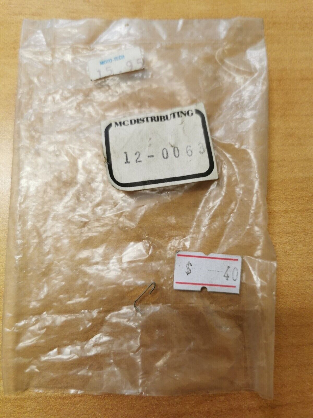 NOS HONDA  GL1100 1980 1981 MC DISTRIBUTING  BASE  CONTACT 35101-431-027  H17