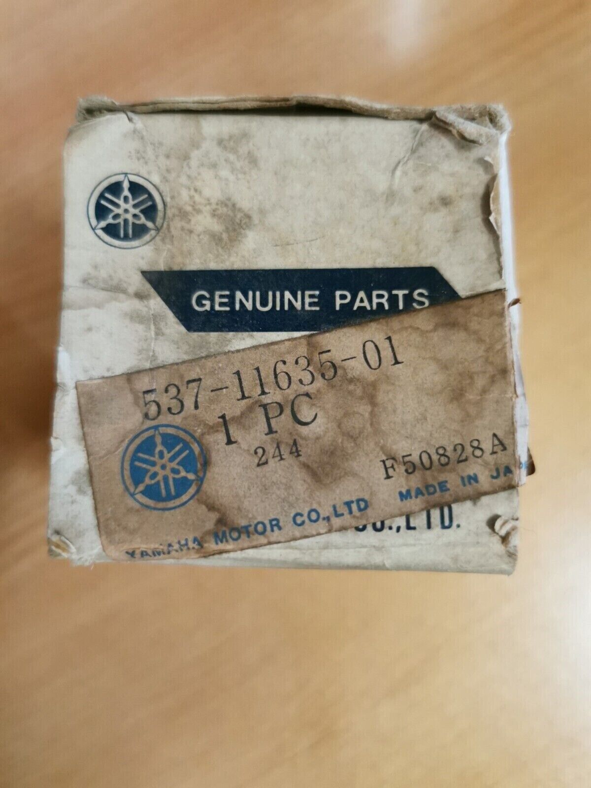 NOS YAMAHA YZ125 1974 - 77  PISTON 1 O/S 0.25 SUPERCEDED  BY 537-11635-02-00 Y46