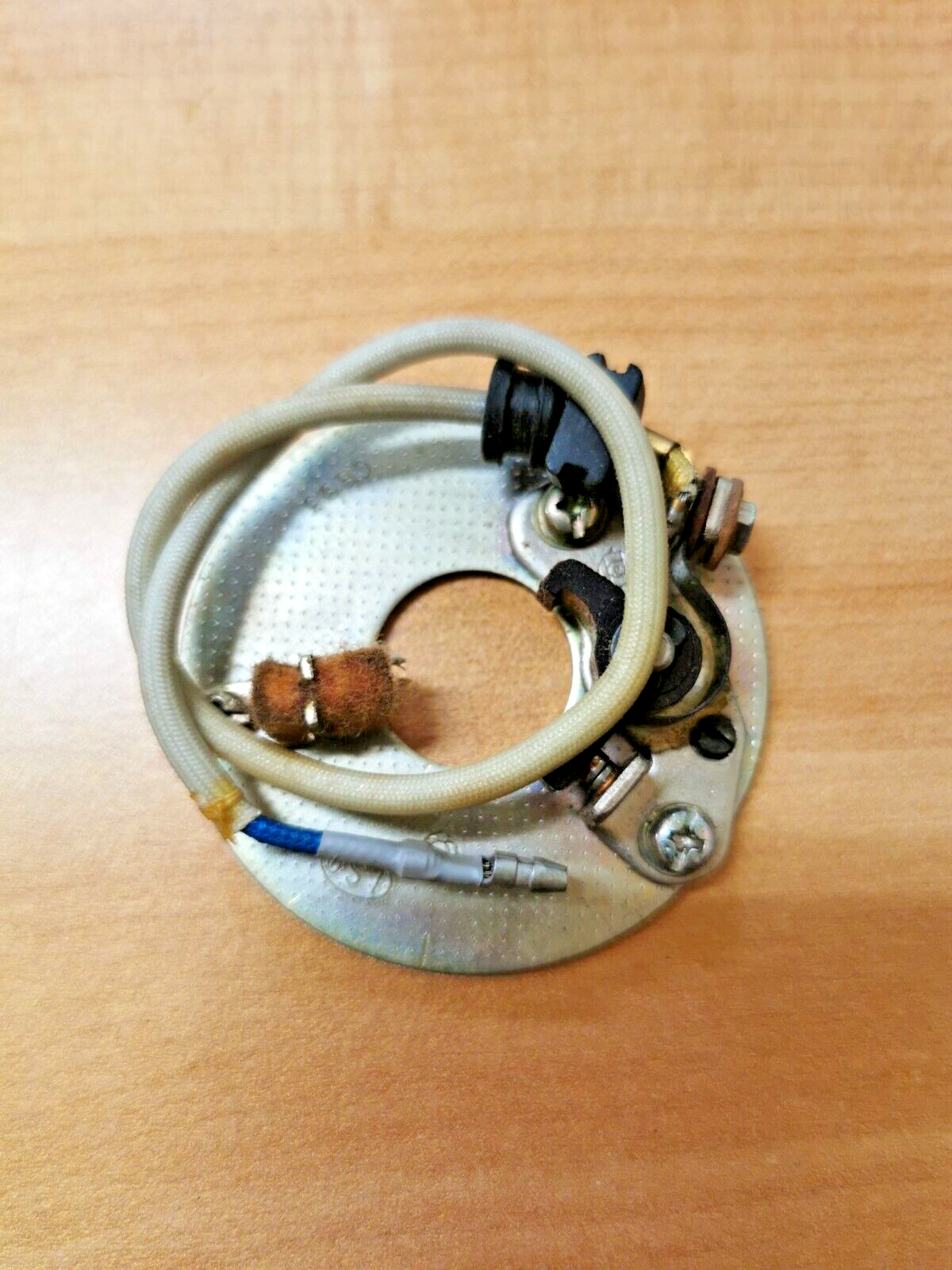 NOS HONDA CL200 CB200 CA175 CB175  POINTS ASSY  30200-235-015  H22
