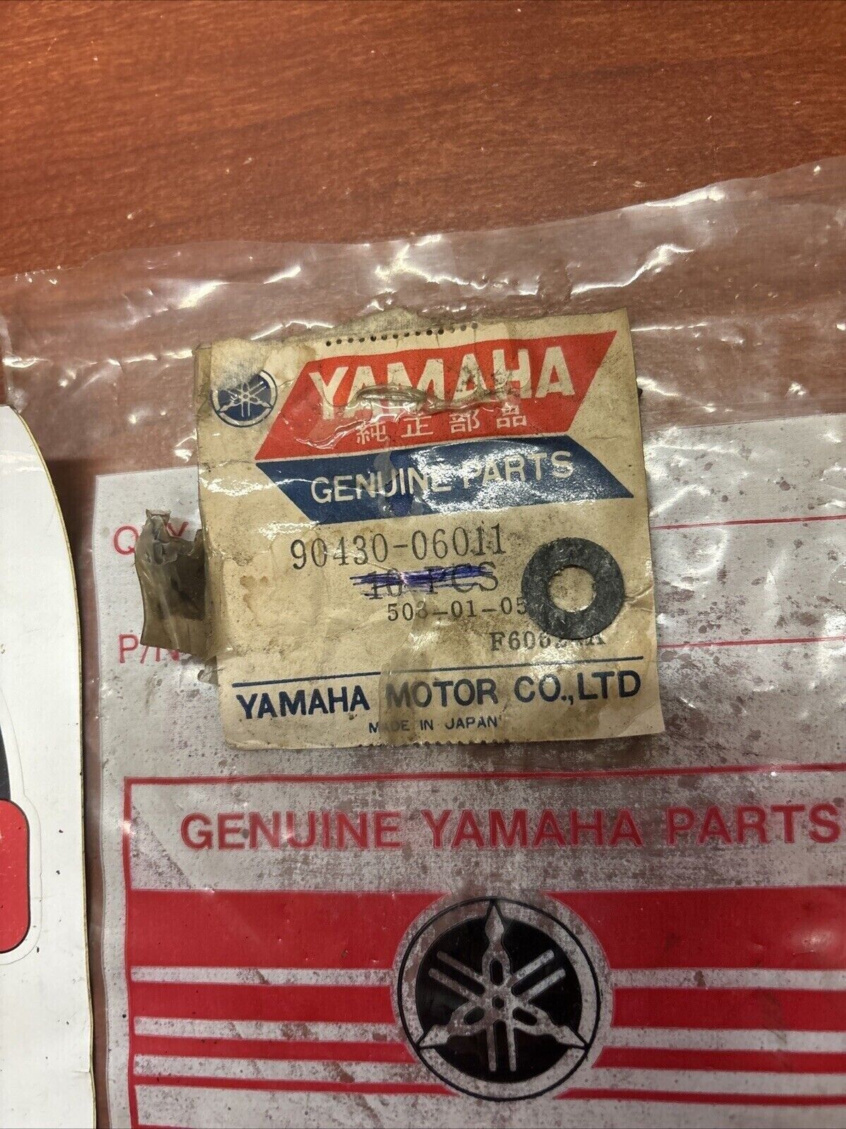 NOS Yamaha GASKET 90430-06011-00 SUB 90430-06224-00 137-13167-00-00 Y185