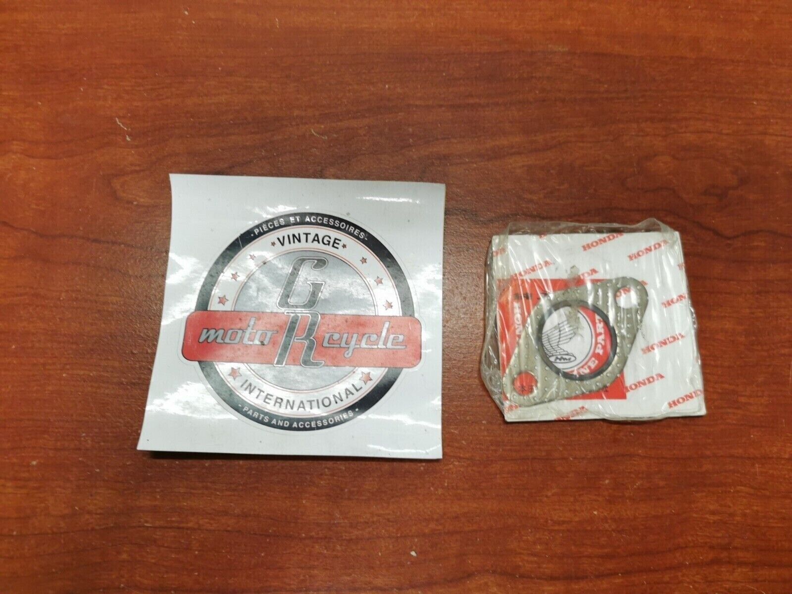 NOS Honda GXV340 GXV390 EXHAUST PIPE GASKET 18382-ZE9-000 H67