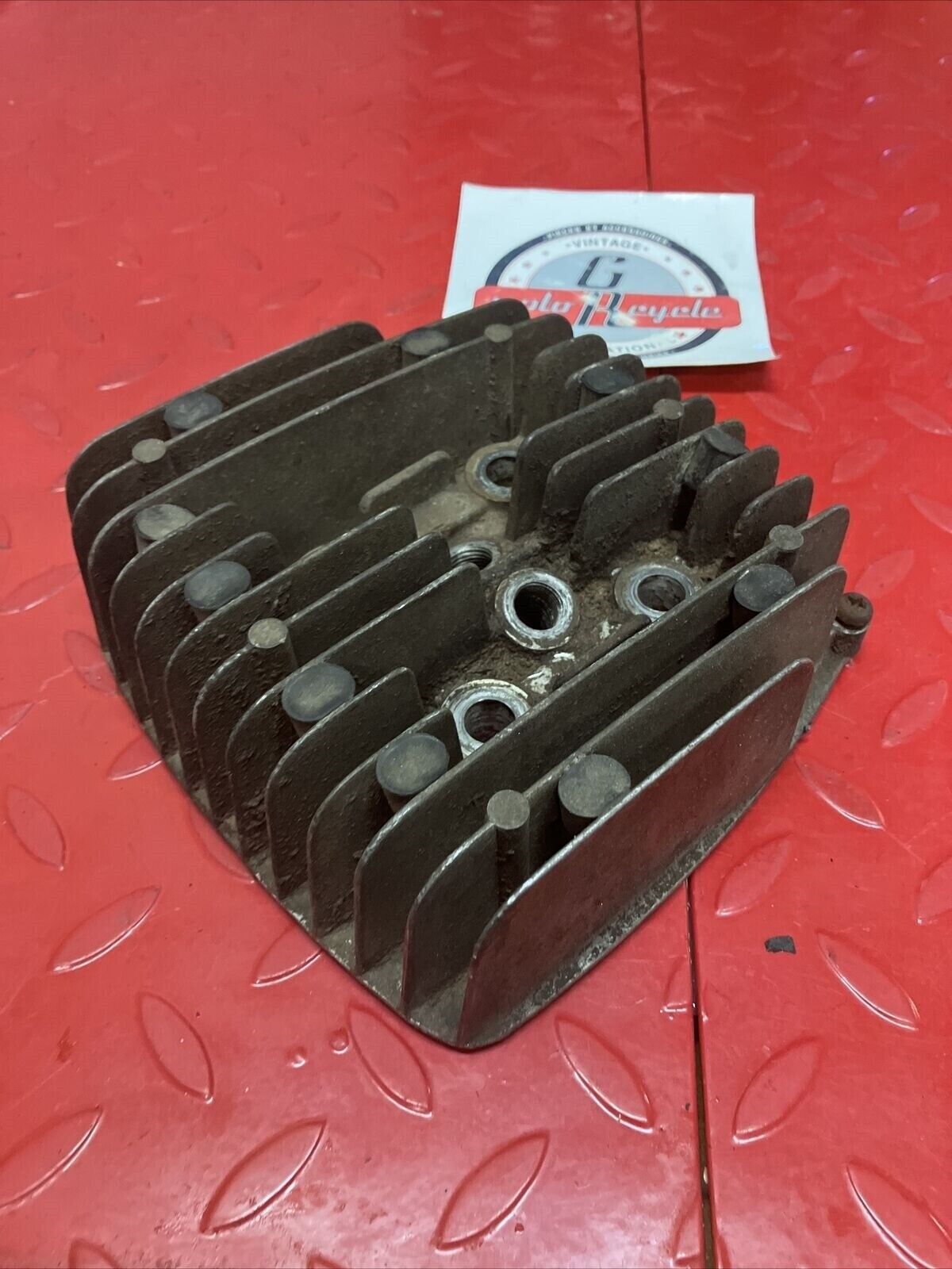 Suzuki RV125 1975 cylinder head jug barrel cover