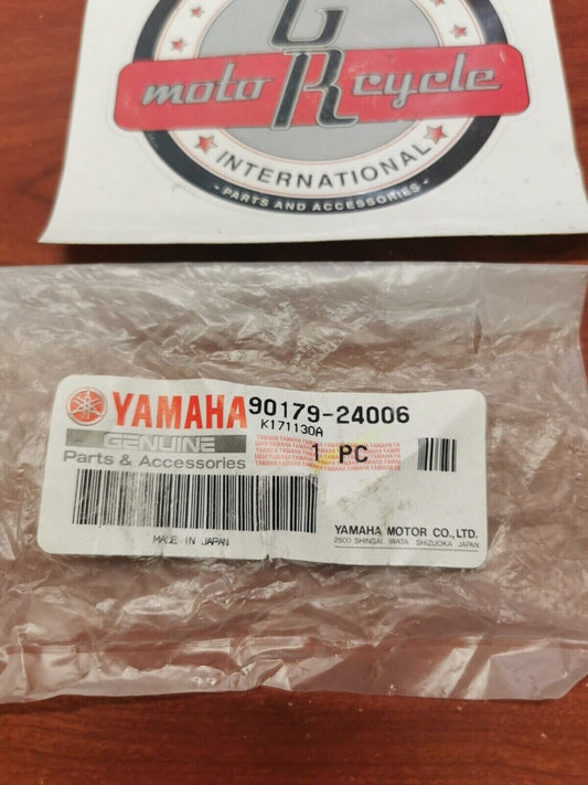 NOS Yamaha YXM700 YXC70 YXZ1000 YXE70 YXF85 NUT 90179-24006-00 Y83