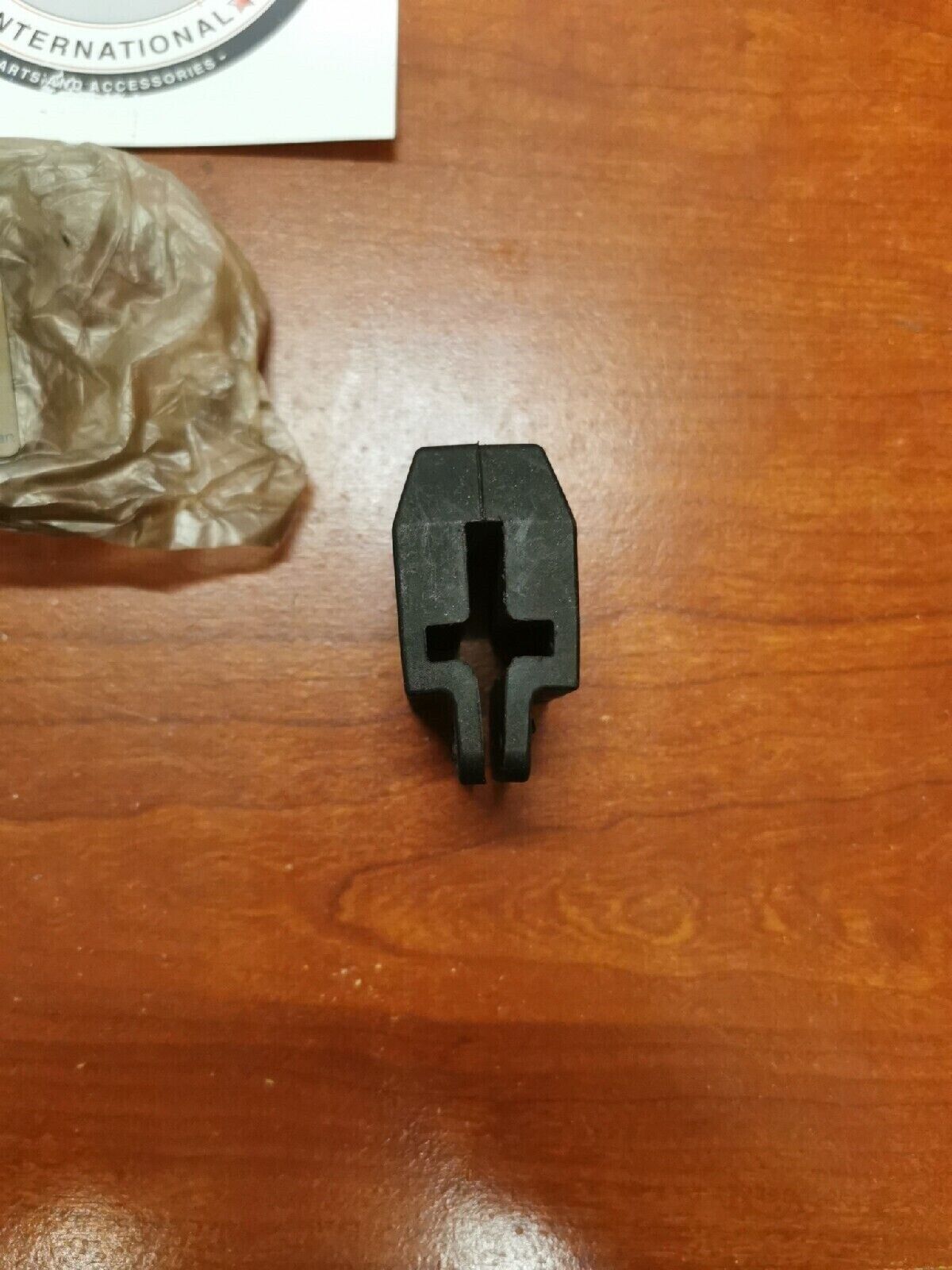 NOS Yamaha SNOWMOBILE DAMPER 1 89A-47456-00-00 Y68