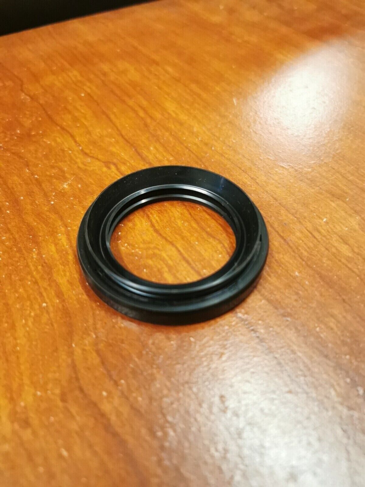 NOS Honda TRX300FW TRX420FA TRX680FA TRX650FA DUST SEAL 91209-HN2-003 H64