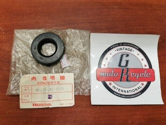 NOS Honda XL175 OIL SEAL (20X52X10) 91205-362-005 H68