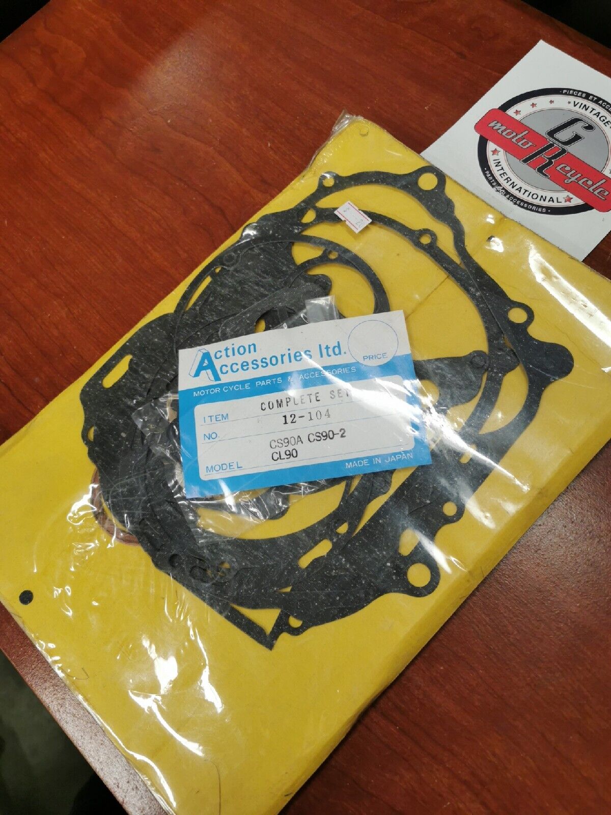 NOS Honda CS90A CS90-2 CL90 GASKET KIT COMPLETE 12-104 H37