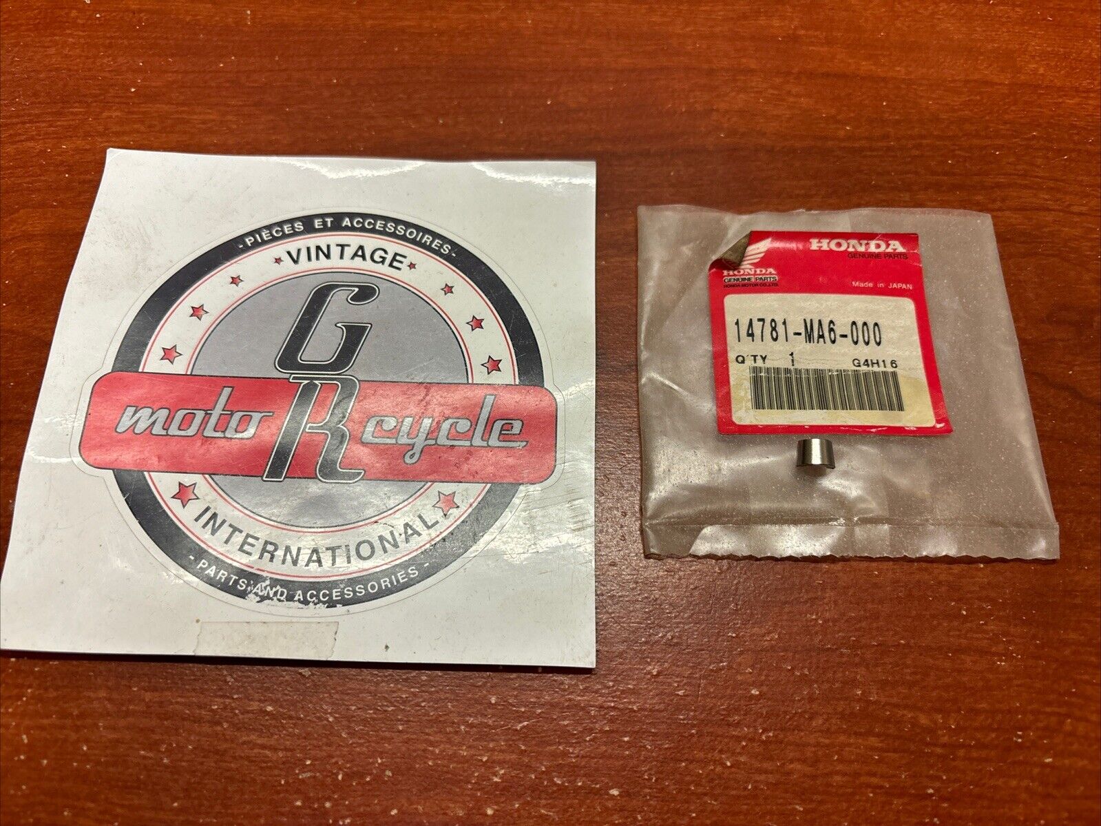 NOS Honda ANF125 C50 C90 CA50 CB750 VALVE COTTER 14781-MA6-000 H172