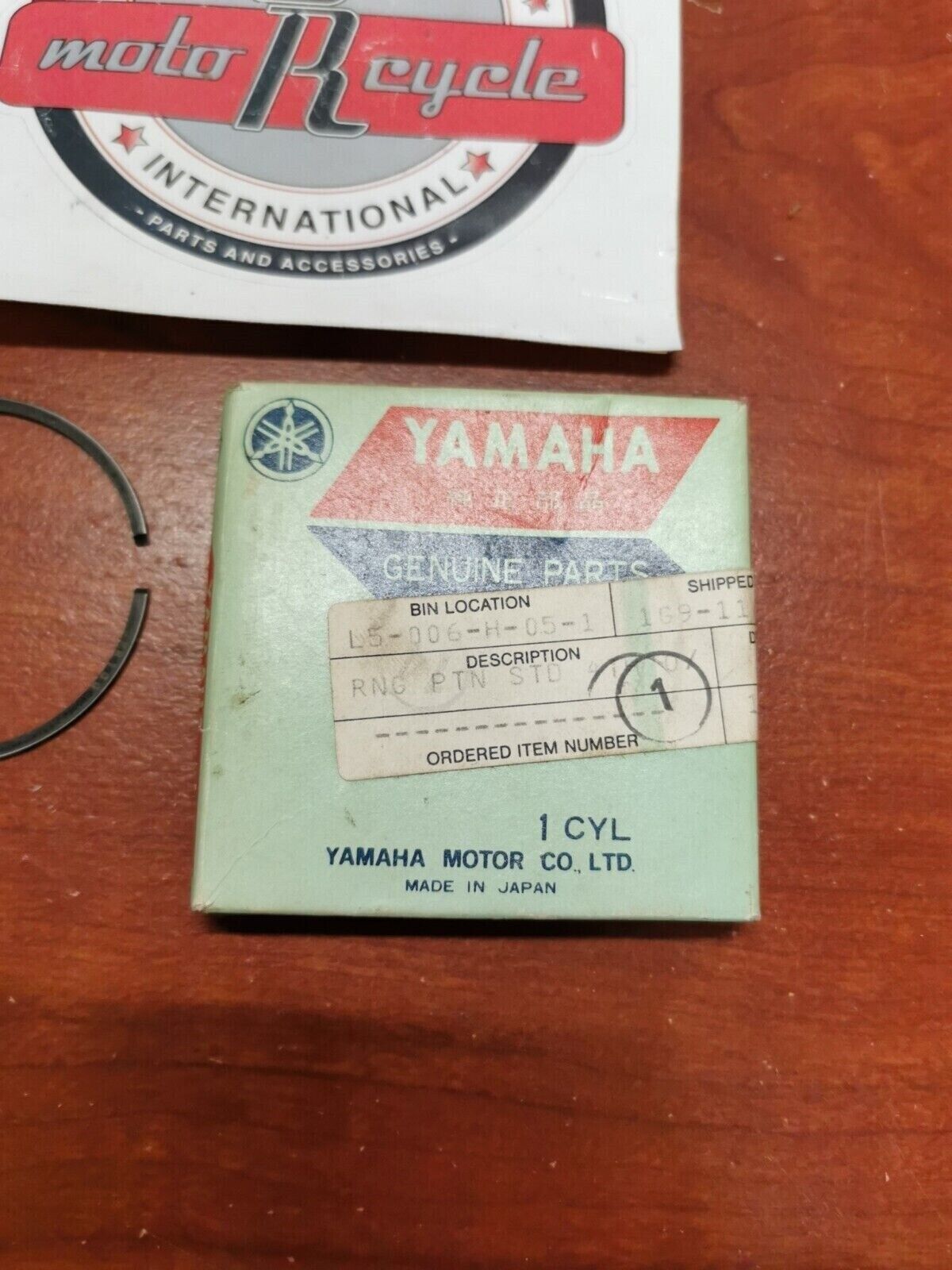 NOS Yamaha 1976 1977 YZ100 1976 YZ125 PISTON RING 4TH 1G9-11611-40-00 Y99