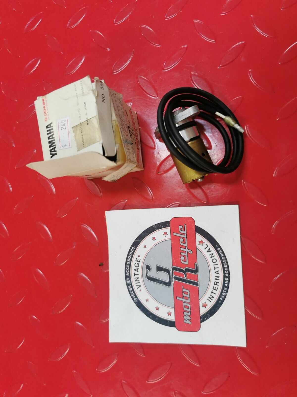 NOS YAMAHA XV920 XVZ12DKC2C OIL LEVEL GAUGE ASSEMBLY 1NL-85720-00-00 Y14