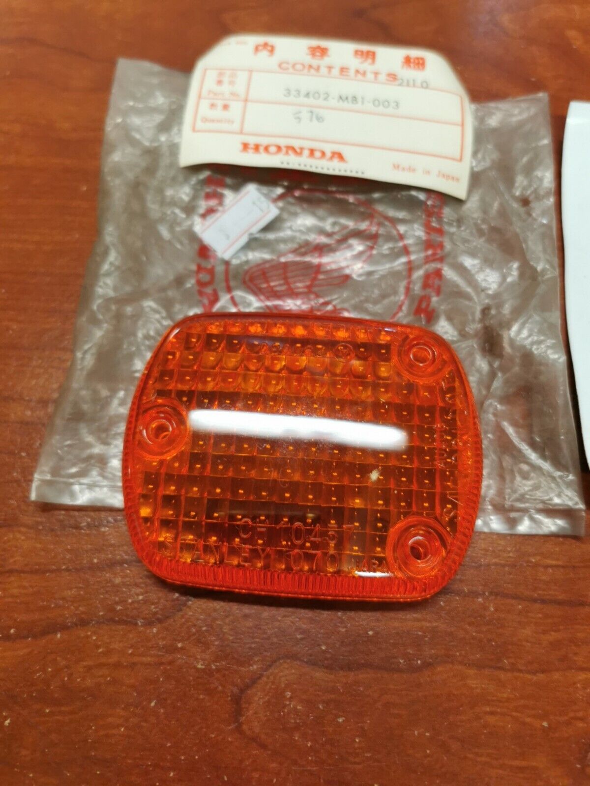 NOS Honda CMX250C VT500 VT700 VF700  CB650 TURN SIGNAL LENS 33402-MB1-003 H64